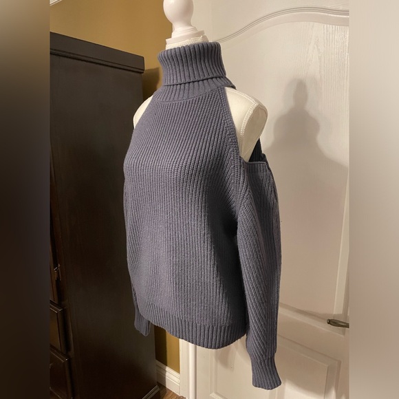 ZARA Turtle Neck Exposed Shoulders knit Blue Long Sleeve Sweater Small - Picture 2 of 5